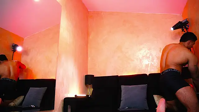 Snapshot of MassimoWalton2 chatting on 03.19.26 MassimoWalton2 online show from 03.19.26