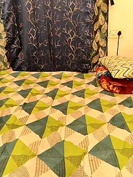 Snapshot of yhona_darling chatting on 11.26.25 yhona darling online show from 11.26.25