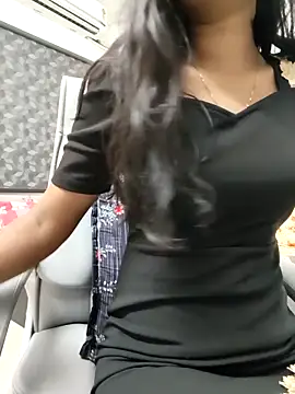 yhona darling online show from 05.18.26