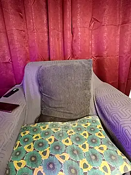 Snapshot of Hot_Urvi chatting on 11.12.25 Hot Urvi online show from 11.12.25