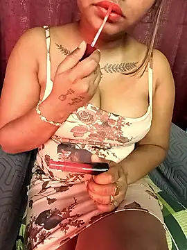 Snapshot of Hot_Urvi chatting on 01.17.26 Hot Urvi online show from 01.17.26