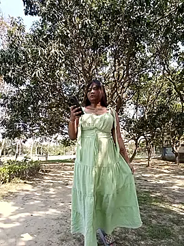 Snapshot of Hot_Urvi chatting on 03.27.26 Hot Urvi online show from 03.27.26