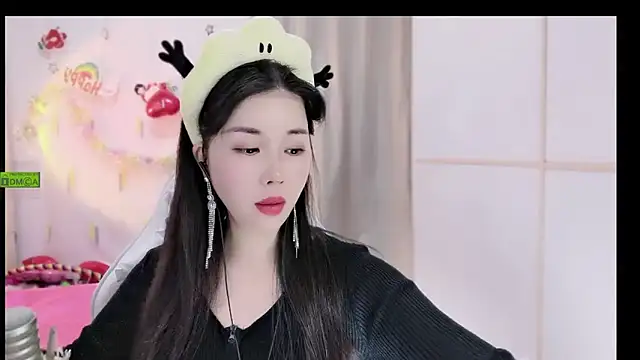 HK angelchloe online show from 11.20.25