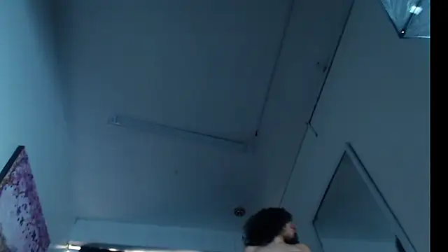 Snapshot of avans_15 chatting on 01.18.25 avans 15 online show from 01.18.25