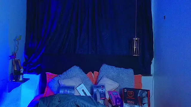 Snapshot of avans_15 chatting on 02.09.25 avans 15 online show from 02.09.25