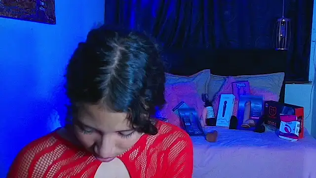 Snapshot of avans_15 chatting on 02.25.25 avans 15 online show from 02.25.25