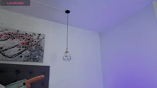 Snapshot of avans_15 chatting on 09.15.25 avans 15 online show from 09.15.25