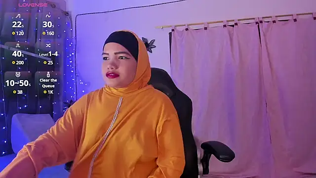 Snapshot of Falak-Yasin chatting on 01.09.25 Falak-Yasin online show from 01.09.25