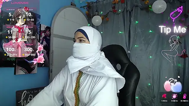 Snapshot of Falak-Yasin chatting on 03.18.25 Falak-Yasin online show from 03.18.25