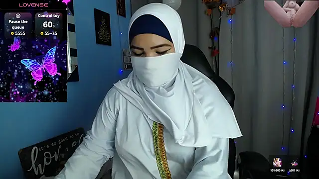 Snapshot of Falak-Yasin chatting on 09.18.25 Falak-Yasin online show from 09.18.25