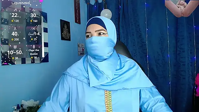 Snapshot of Falak-Yasin chatting on 09.30.25 Falak-Yasin online show from 09.30.25