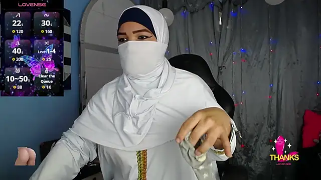 Snapshot of Falak-Yasin chatting on 10.19.25 Falak-Yasin online show from 10.19.25