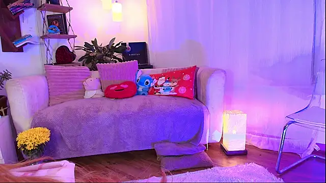 HANNAH LOVEE online show from 11.23.25