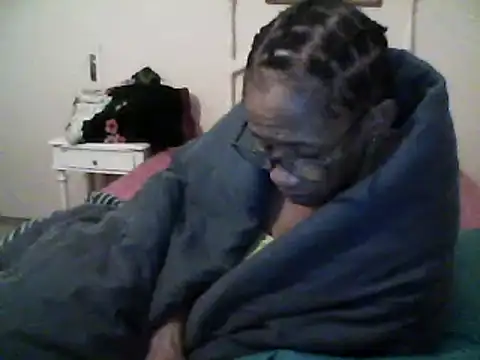 Snapshot of bustybillies chatting on 03.11.25 bustybillies online show from 03.11.25