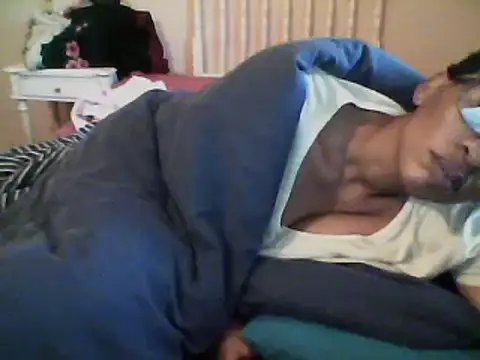 Snapshot of bustybillies chatting on 03.15.25 bustybillies online show from 03.15.25