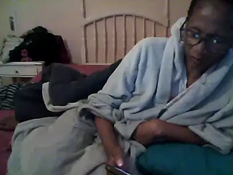 Snapshot of bustybillies chatting on 03.16.25 bustybillies online show from 03.16.25