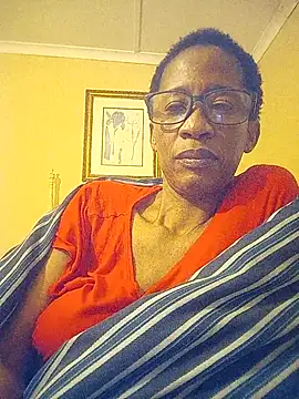 Snapshot of bustybillies chatting on 09.09.25 bustybillies online show from 09.09.25