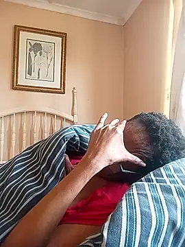 Snapshot of bustybillies chatting on 09.10.25 bustybillies online show from 09.10.25