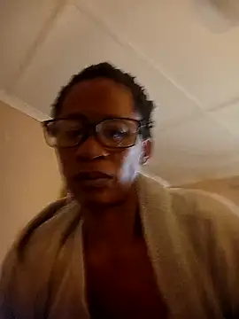 Snapshot of bustybillies chatting on 09.27.25 bustybillies online show from 09.27.25