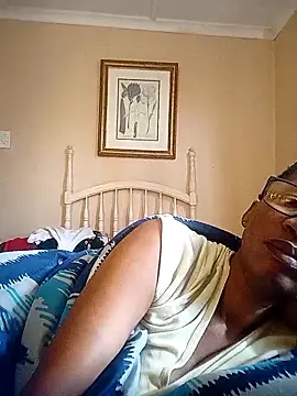 Snapshot of bustybillies chatting on 09.28.25 bustybillies online show from 09.28.25