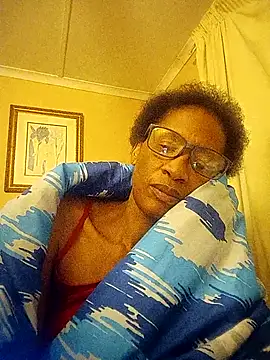 Snapshot of bustybillies chatting on 10.09.25 bustybillies online show from 10.09.25