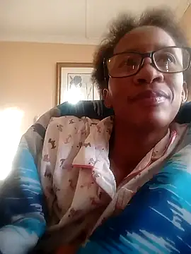 Snapshot of bustybillies chatting on 10.23.25 bustybillies online show from 10.23.25