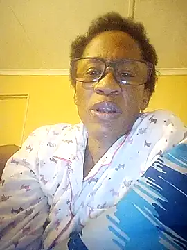 Snapshot of bustybillies chatting on 10.23.25 bustybillies online show from 10.23.25