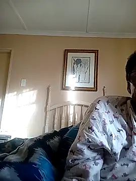 Snapshot of bustybillies chatting on 10.24.25 bustybillies online show from 10.24.25