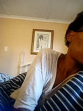 Snapshot of bustybillies chatting on 11.07.25 bustybillies online show from 11.07.25