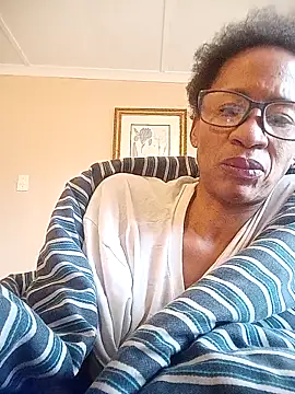 Snapshot of bustybillies chatting on 11.17.25 bustybillies online show from 11.17.25