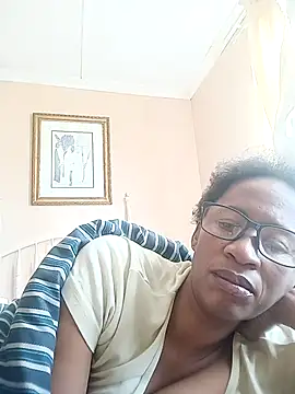 Snapshot of bustybillies chatting on 11.19.25 bustybillies online show from 11.19.25