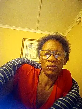 Snapshot of bustybillies chatting on 11.28.25 bustybillies online show from 11.28.25