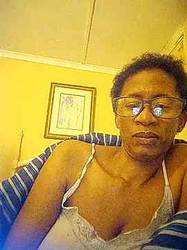 Snapshot of bustybillies chatting on 12.01.25 bustybillies online show from 12.01.25