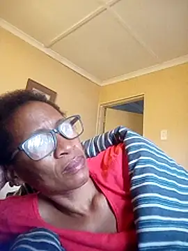 Snapshot of bustybillies chatting on 12.03.25 bustybillies online show from 12.03.25