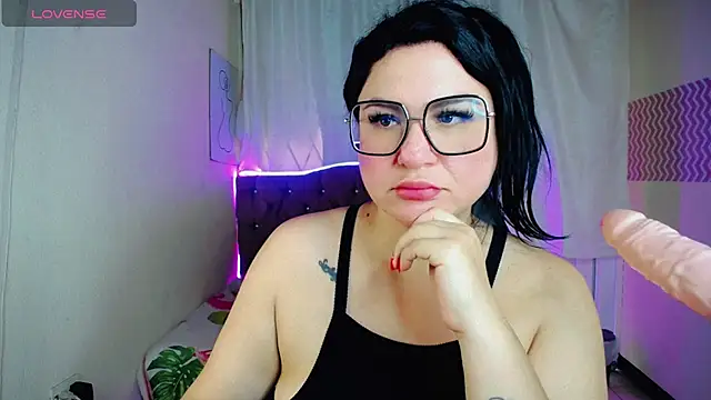  curvy latina online show from 03.18.25