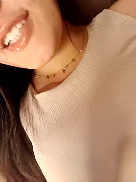 im here- online show from 02.20.25