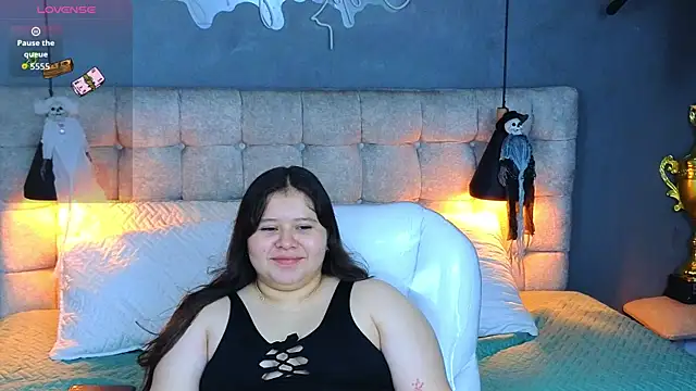 Laia and Aloby online show from 10.10.25