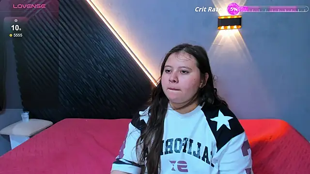 Snapshot of Laia_and_Aloby chatting on 05.19.26 Laia and Aloby online show from 05.19.26