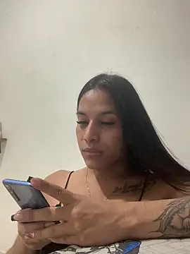 Snapshot of Emiily_Miller chatting on 12.15.24 Emiily Miller online show from 12.15.24