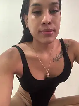 Snapshot of Emiily_Miller chatting on 12.16.24 Emiily Miller online show from 12.16.24