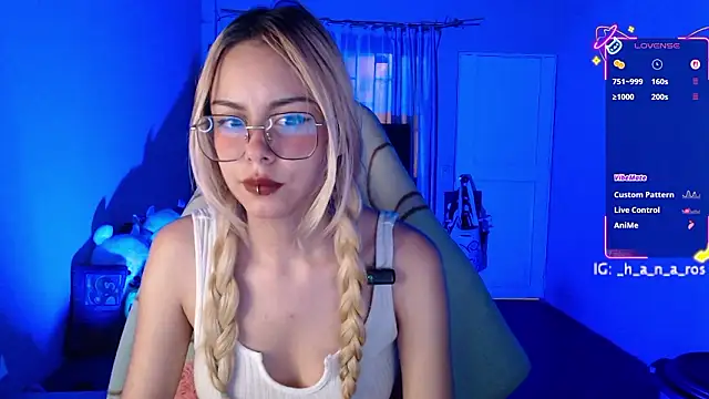 Snapshot of 7Hana7 chatting on 03.28.26 7Hana7 online show from 03.28.26