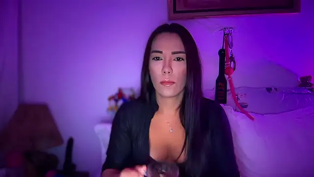 Snapshot of mistresslaviniabr chatting on 01.05.26 mistresslaviniabr online show from 01.05.26