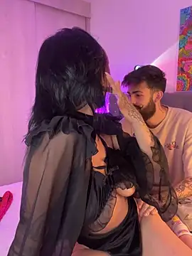 Kitty arts online show from 01.18.25