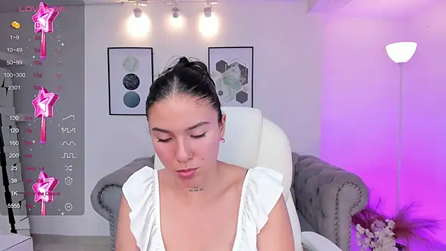 kendaall jenner  online show from 12.21.24