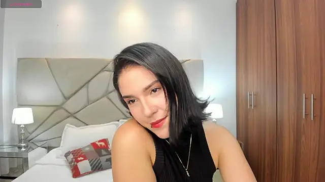 kendaall jenner  online show from 12.31.24