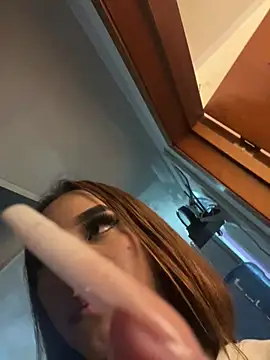 Nikol Rang   online show from 03.15.25