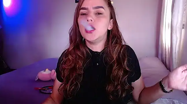 Snapshot of Lu_perez chatting on 02.21.25 Lu perez online show from 02.21.25