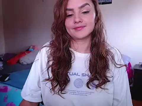 Snapshot of Lu_perez chatting on 03.08.25 Lu perez online show from 03.08.25