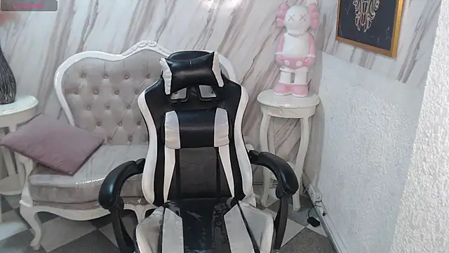 Violeth b online show from 03.15.25