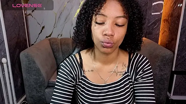 Violeth b online show from 02.28.26